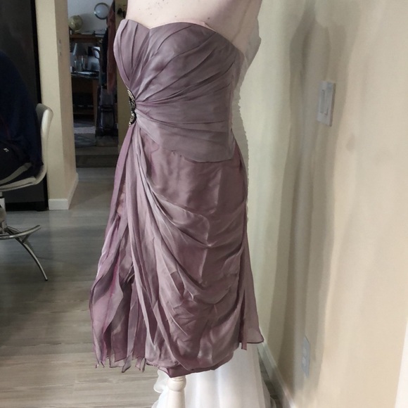 Vertical ruffles/gathers sleeveless knee l… - Picture 11 of 11